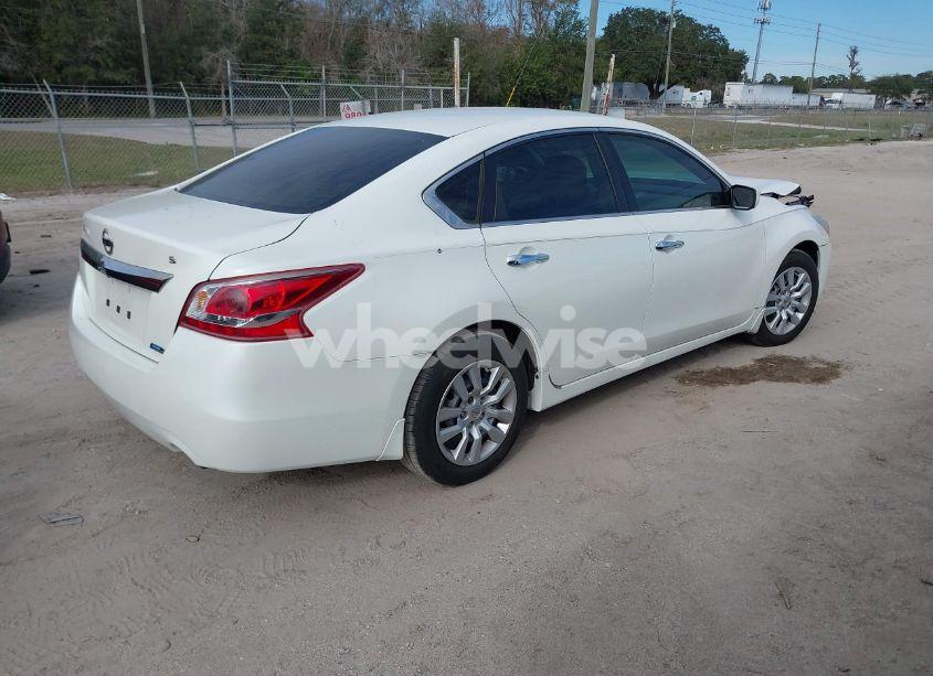 Photo 4 of 2013 Nissan Altima 2.5 S (VIN 1N4AL3AP5DC169353)