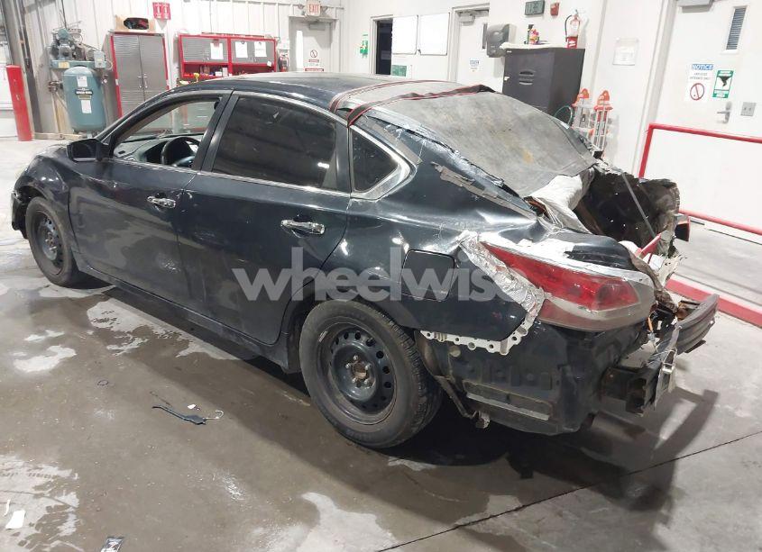 Photo 3 of 2013 Nissan Altima 2.5 S (VIN 1N4AL3AP5DC225887)