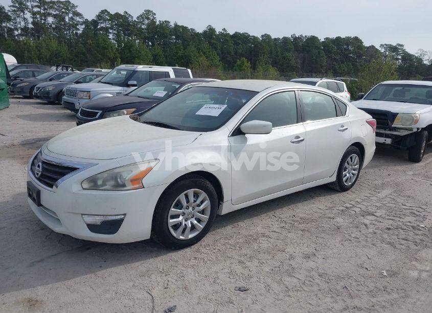 Photo 2 of 2013 Nissan Altima 2.5 S (VIN 1N4AL3AP5DC233956)
