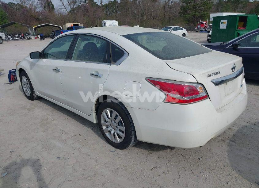Photo 3 of 2013 Nissan Altima 2.5 S (VIN 1N4AL3AP5DC233956)