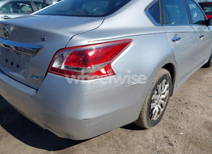 Photo 15 of 2013 Nissan Altima 2.5 S (VIN 1N4AL3AP5DC245461)