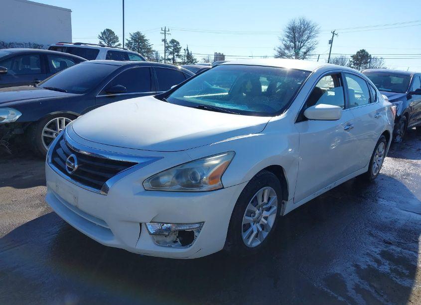 Photo 2 of 2013 Nissan Altima 2.5 S (VIN 1N4AL3AP5DC266312)