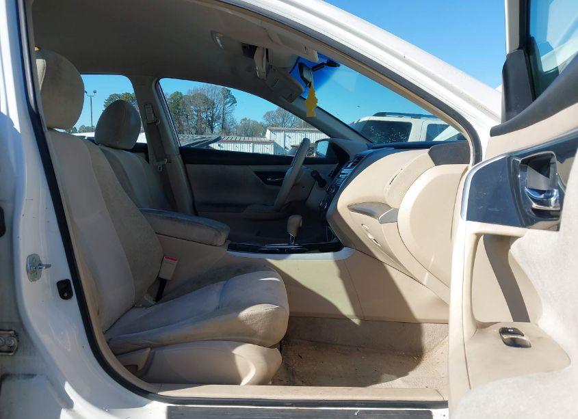 Photo 5 of 2013 Nissan Altima 2.5 S (VIN 1N4AL3AP5DC266312)