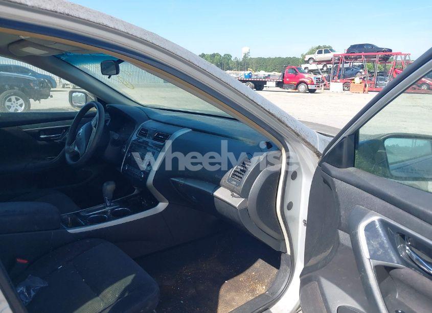 Photo 5 of 2013 Nissan Altima 2.5 S (VIN 1N4AL3AP5DC290156)