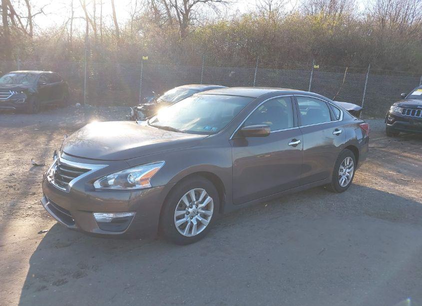 Photo 2 of 2013 Nissan Altima 2.5 S (VIN 1N4AL3AP5DC296202)