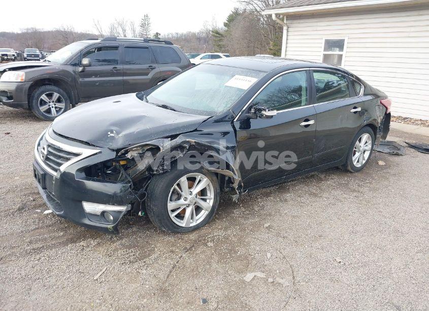 Photo 2 of 2013 Nissan Altima 2.5 SV (VIN 1N4AL3AP5DN402751)