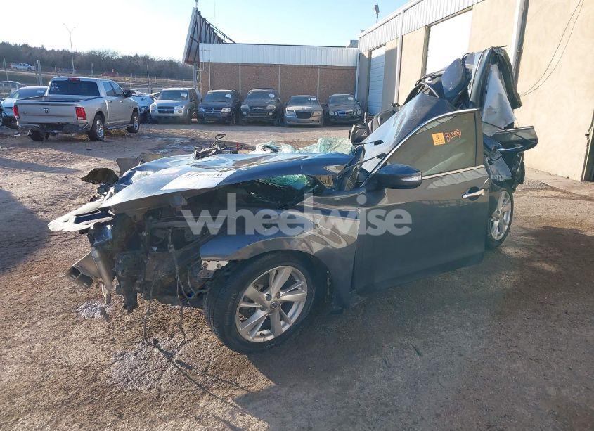 Photo 2 of 2013 Nissan Altima 2.5 SL (VIN 1N4AL3AP5DN416262)