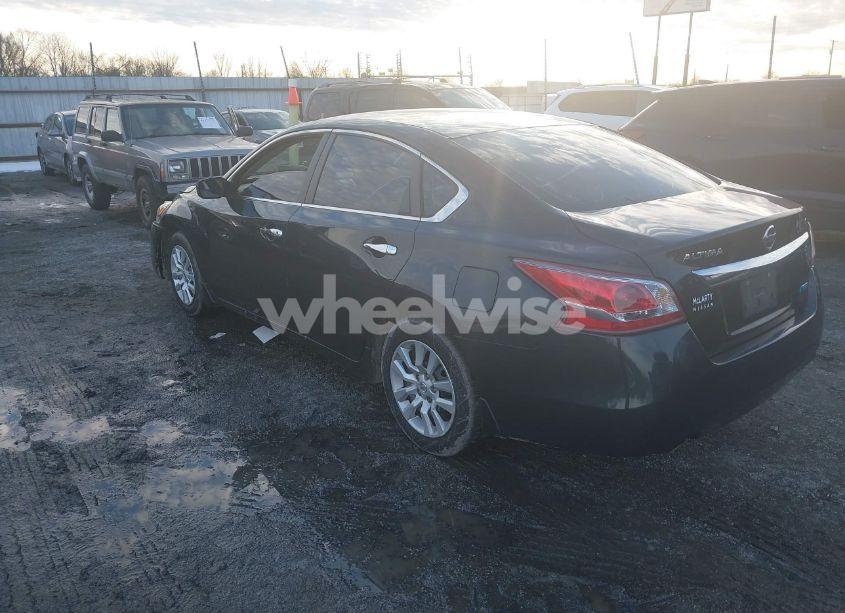 Photo 3 of 2013 Nissan Altima 2.5 S (VIN 1N4AL3AP5DN421090)