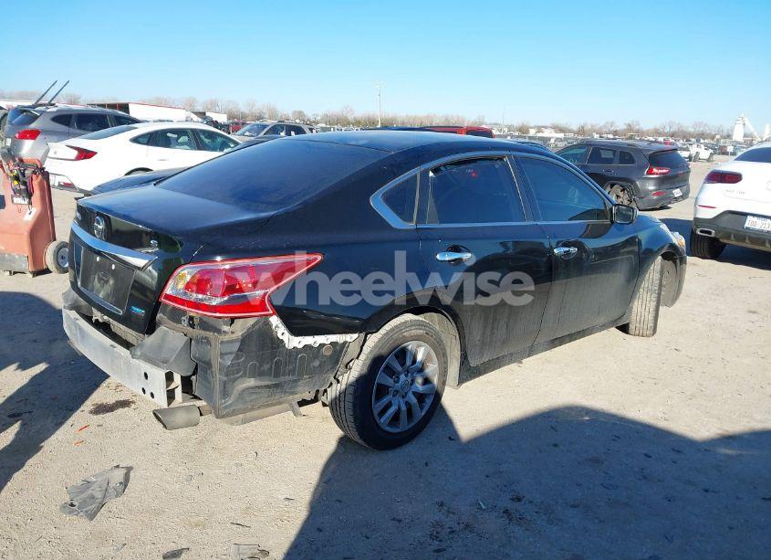 Photo 4 of 2013 Nissan Altima 2.5 S (VIN 1N4AL3AP5DN446202)