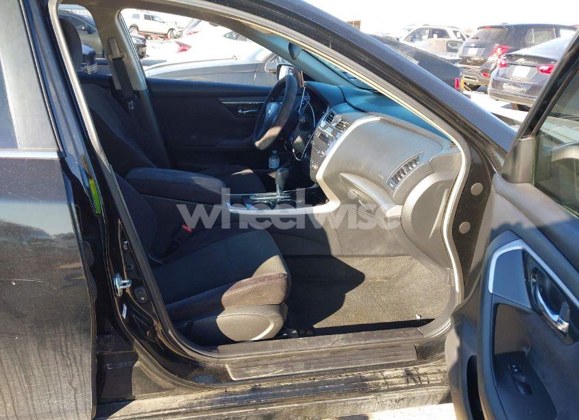 Photo 5 of 2013 Nissan Altima 2.5 S (VIN 1N4AL3AP5DN446202)