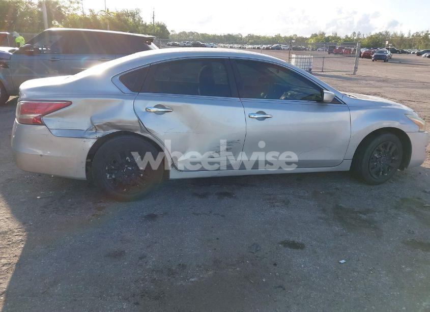 Photo 13 of 2013 Nissan Altima 2.5 S (VIN 1N4AL3AP5DN483038)