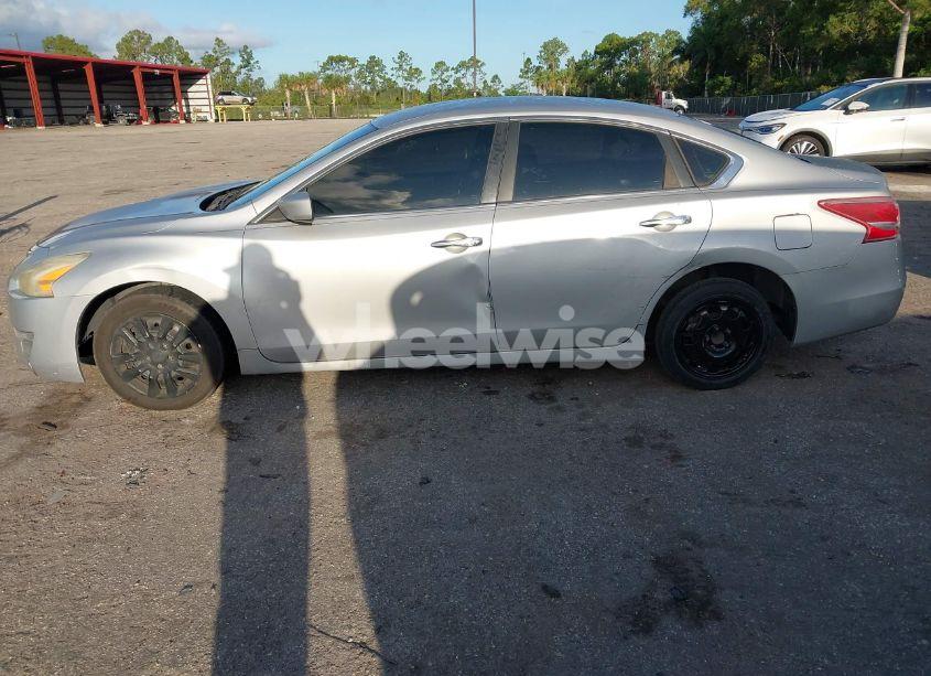 Photo 15 of 2013 Nissan Altima 2.5 S (VIN 1N4AL3AP5DN483038)