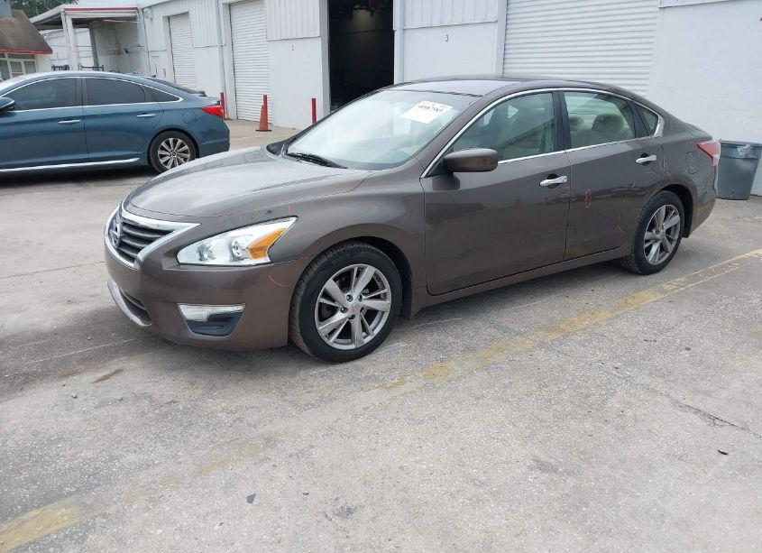 Photo 2 of 2013 Nissan Altima 2.5 SV (VIN 1N4AL3AP5DN484979)