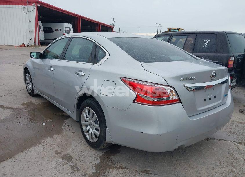 Photo 3 of 2013 Nissan Altima 2.5 S (VIN 1N4AL3AP5DN487106)