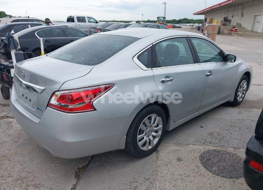 Photo 4 of 2013 Nissan Altima 2.5 S (VIN 1N4AL3AP5DN487106)