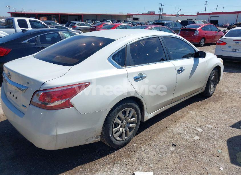 Photo 4 of 2013 Nissan Altima 2.5 S (VIN 1N4AL3AP5DN501103)