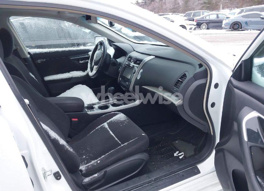 Photo 5 of 2013 Nissan Altima 2.5/2.5 S/2.5 SL/2.5 SV (VIN 1N4AL3AP5DN505944)