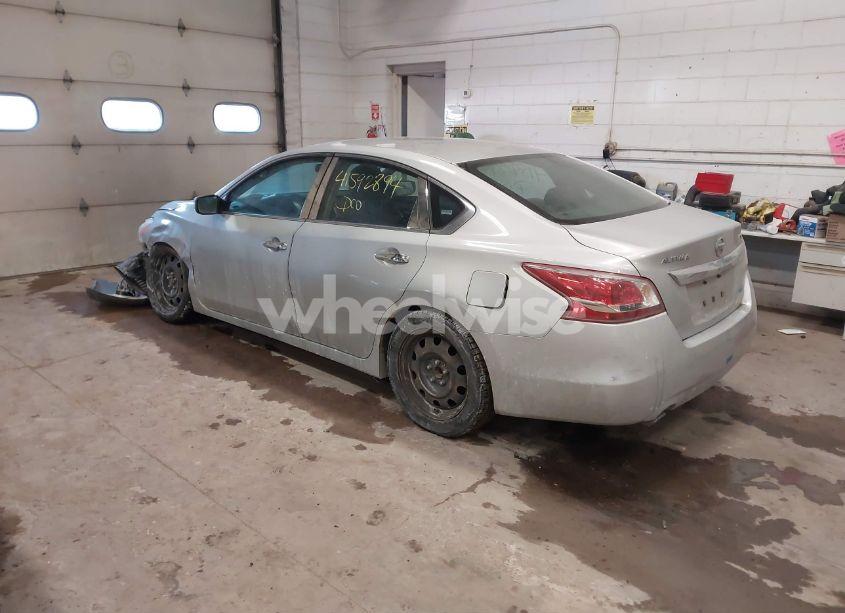 Photo 3 of 2013 Nissan Altima 2.5 S (VIN 1N4AL3AP5DN511193)