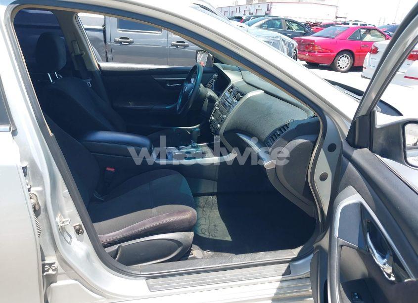 Photo 5 of 2013 Nissan Altima 2.5 S (VIN 1N4AL3AP5DN555274)