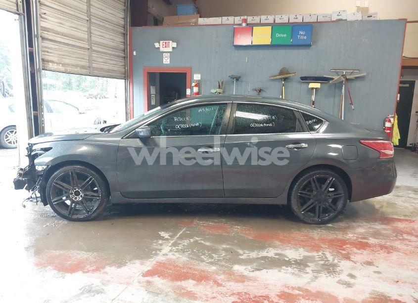 Photo 14 of 2013 Nissan Altima 2.5 S (VIN 1N4AL3AP5DN557543)