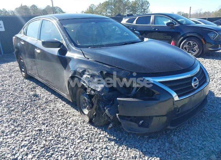 2013 Nissan Altima 2.5 S (VIN 1N4AL3AP5DN563665) main photo