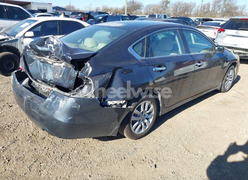 Photo 4 of 2014 Nissan Altima 2.5 S (VIN 1N4AL3AP5EC103449)