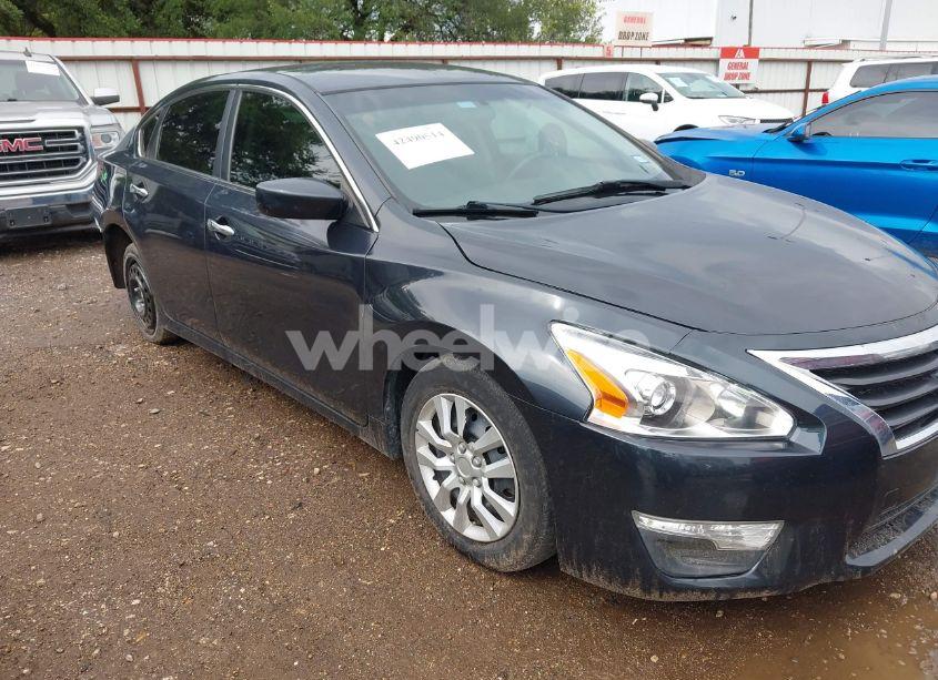 2014 Nissan Altima 2.5 S (VIN 1N4AL3AP5EC122129) main photo