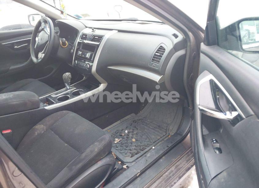 Photo 5 of 2014 Nissan Altima 2.5 S (VIN 1N4AL3AP5EC169693)