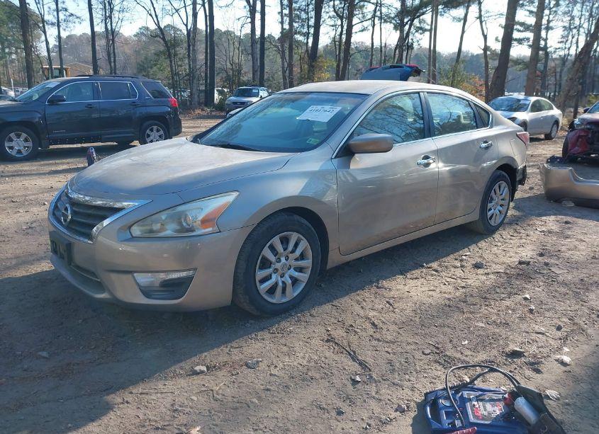 Photo 2 of 2014 Nissan Altima 2.5 S (VIN 1N4AL3AP5EC184081)