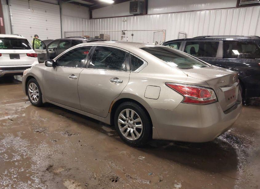 Photo 3 of 2014 Nissan Altima 2.5 S (VIN 1N4AL3AP5EC189359)