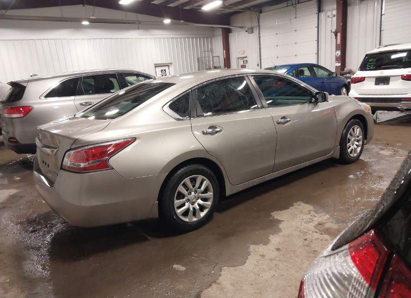 Photo 4 of 2014 Nissan Altima 2.5 S (VIN 1N4AL3AP5EC189359)