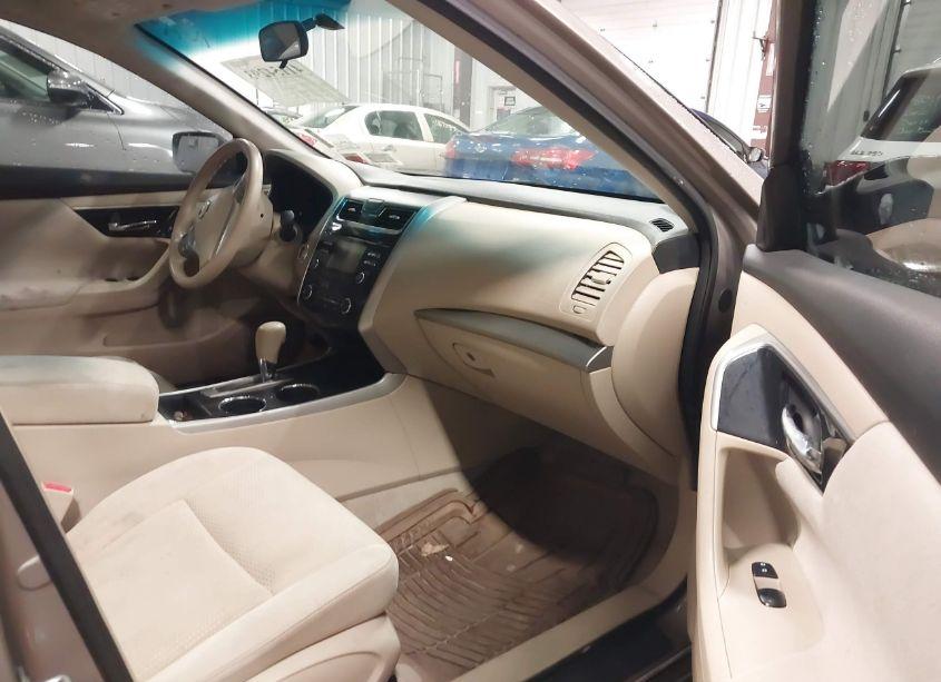 Photo 5 of 2014 Nissan Altima 2.5 S (VIN 1N4AL3AP5EC189359)