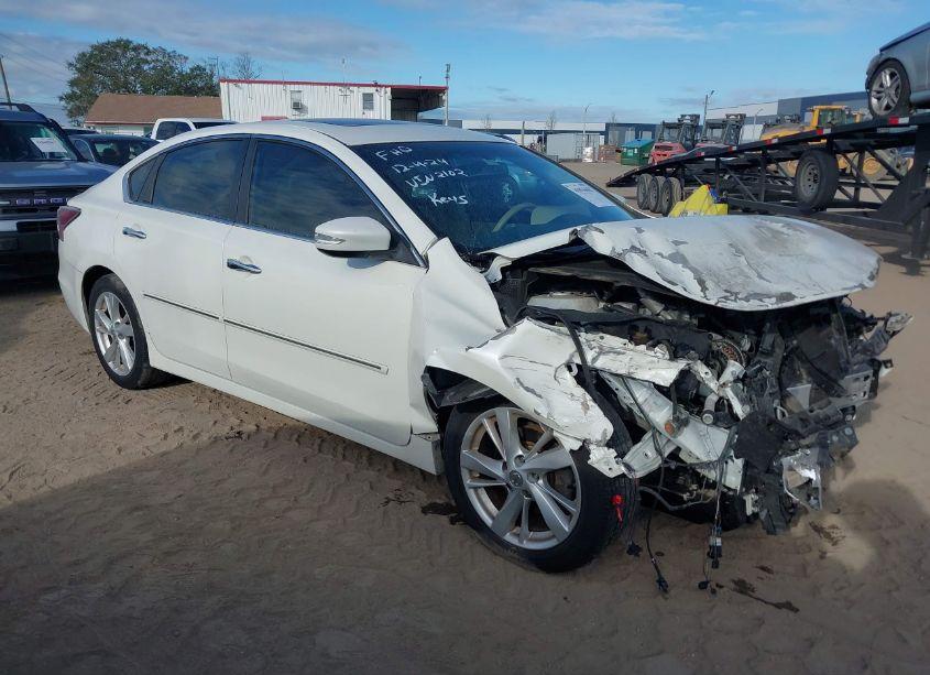 2014 Nissan Altima 2.5 SV (VIN 1N4AL3AP5EC192102) main photo