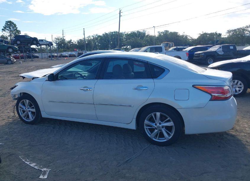 Photo 15 of 2014 Nissan Altima 2.5 SV (VIN 1N4AL3AP5EC192102)