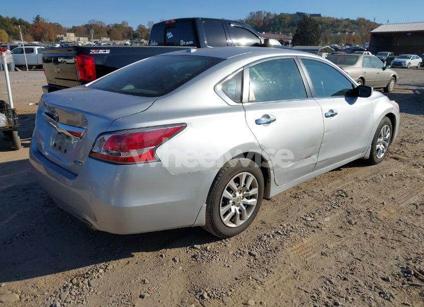 Photo 4 of 2014 Nissan Altima 2.5 S (VIN 1N4AL3AP5EC277022)