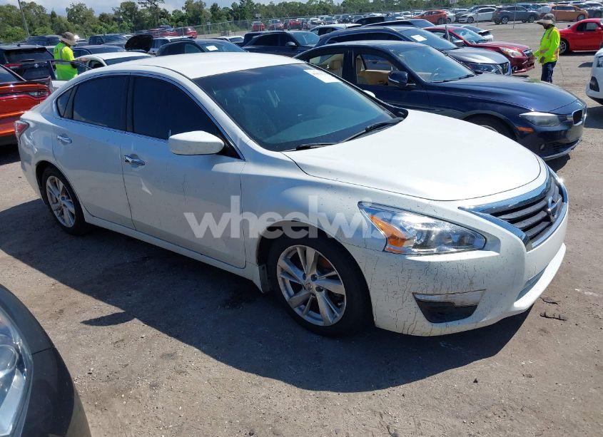 2014 Nissan Altima 2.5 SV (VIN 1N4AL3AP5EC322864) main photo