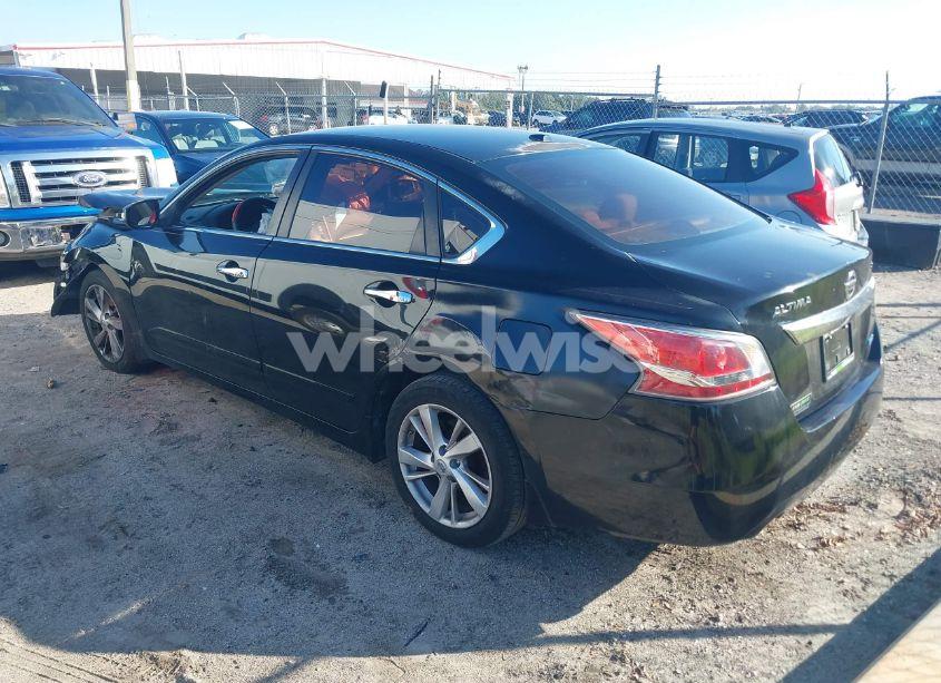 Photo 3 of 2014 Nissan Altima 2.5 SV (VIN 1N4AL3AP5EC329054)