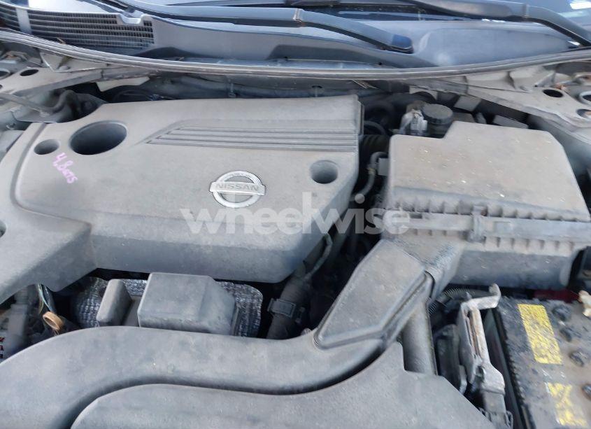 Photo 10 of 2014 Nissan Altima 2.5 S (VIN 1N4AL3AP5EC420924)