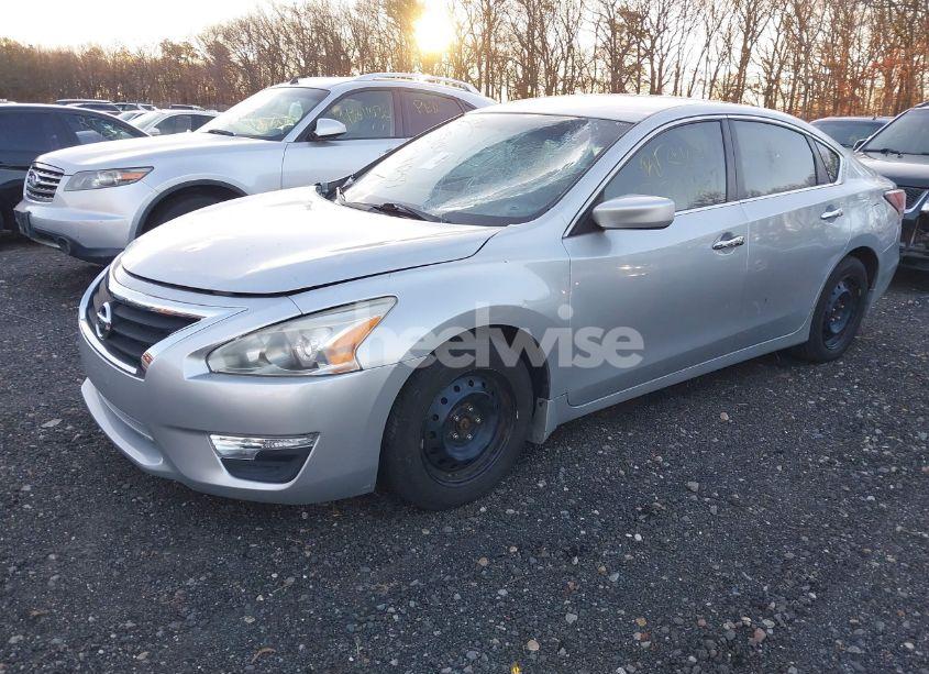 Photo 2 of 2014 Nissan Altima 2.5 S (VIN 1N4AL3AP5EC420924)