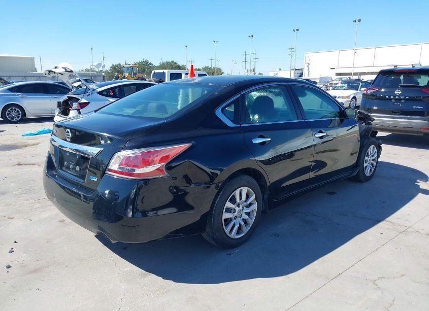 Photo 4 of 2014 Nissan Altima 2.5 S (VIN 1N4AL3AP5EN213082)