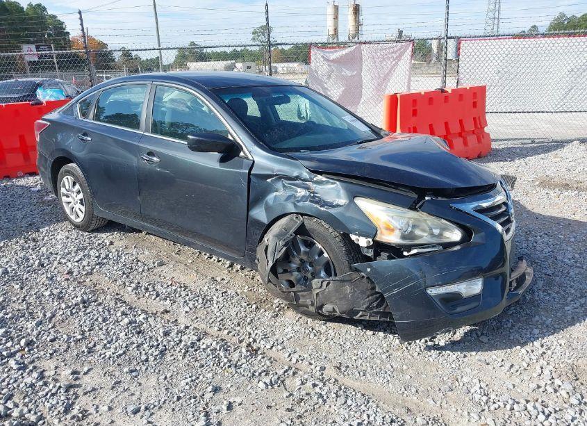 2014 Nissan Altima 2.5 S (VIN 1N4AL3AP5EN219741) main photo
