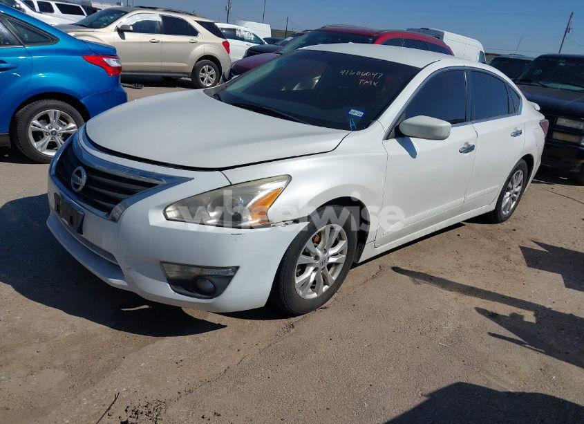 Photo 2 of 2014 Nissan Altima 2.5 S (VIN 1N4AL3AP5EN226947)