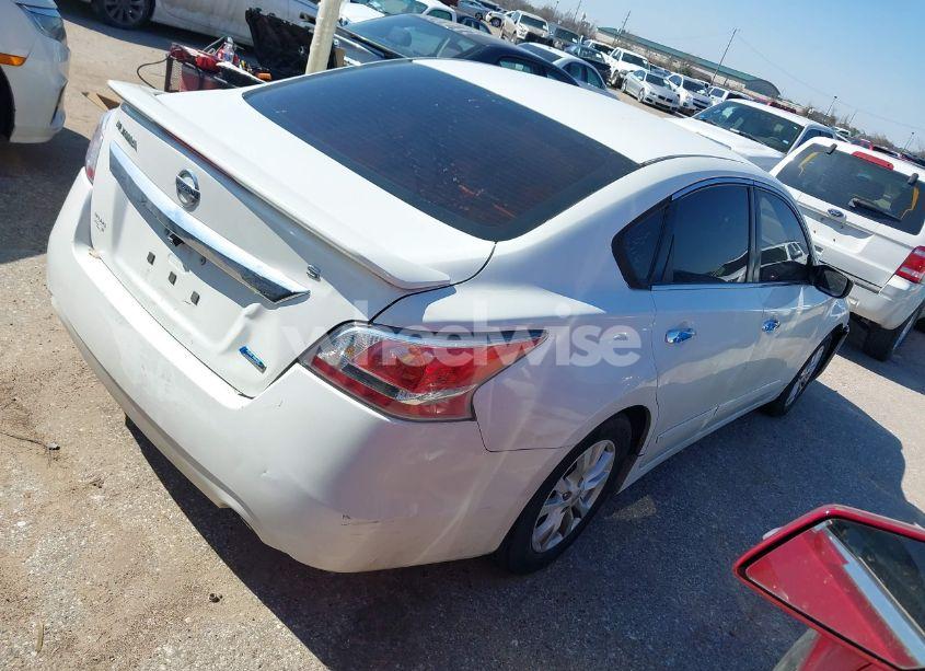Photo 4 of 2014 Nissan Altima 2.5 S (VIN 1N4AL3AP5EN226947)