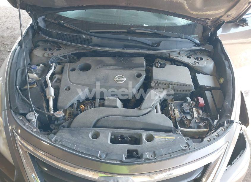 Photo 10 of 2014 Nissan Altima 2.5/2.5 S/2.5 SL/2.5 SV (VIN 1N4AL3AP5EN261312)