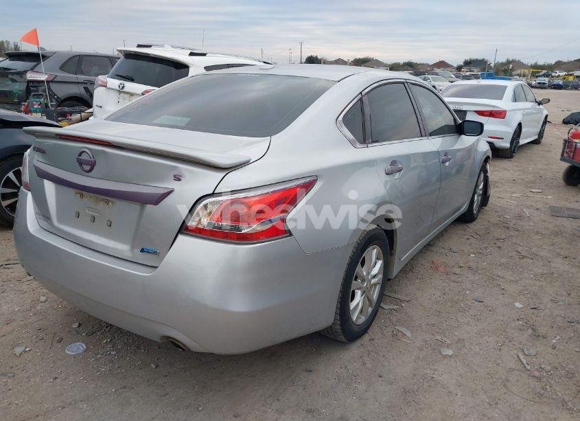 Photo 4 of 2014 Nissan Altima 2.5 S (VIN 1N4AL3AP5EN333884)