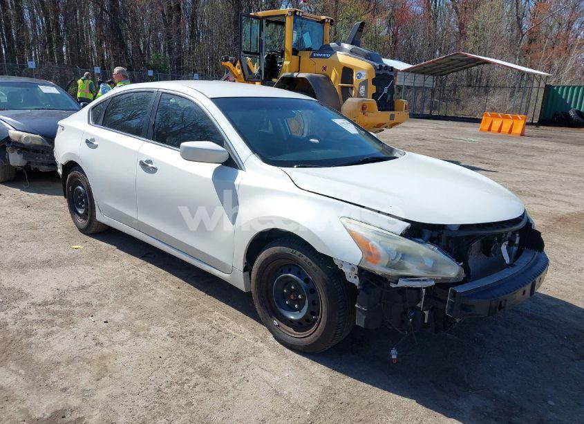 2014 Nissan Altima 2.5 S (VIN 1N4AL3AP5EN338177) main photo
