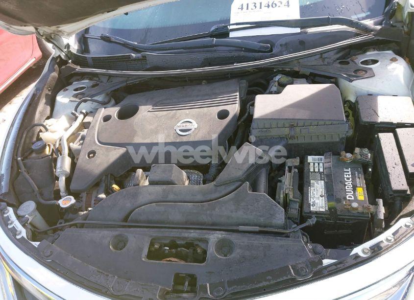Photo 10 of 2014 Nissan Altima 2.5/2.5 S/2.5 SL/2.5 SV (VIN 1N4AL3AP5EN356310)