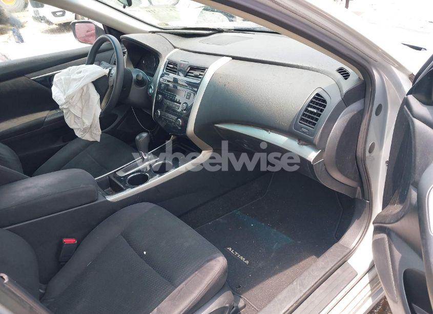 Photo 5 of 2014 Nissan Altima 2.5 S (VIN 1N4AL3AP5EN367209)