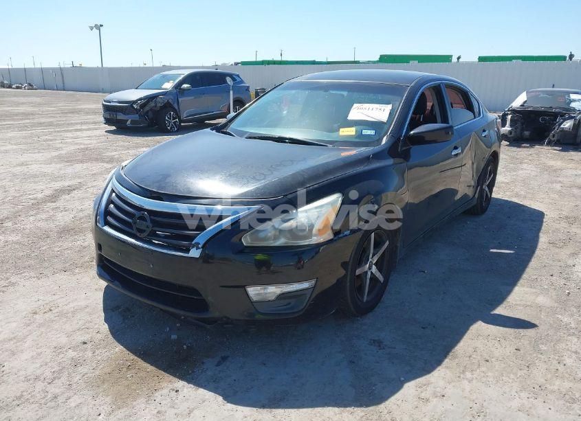 Photo 2 of 2015 Nissan Altima 2.5 S (VIN 1N4AL3AP5FC110659)