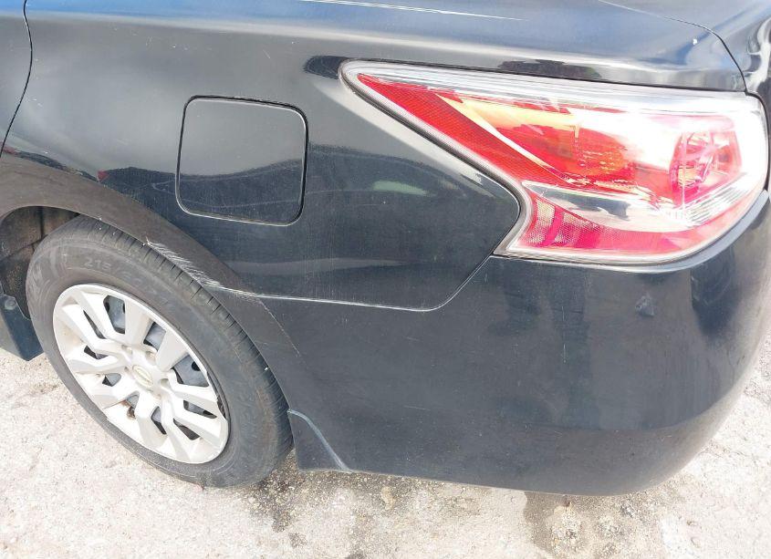 Photo 12 of 2015 Nissan Altima 2.5 S (VIN 1N4AL3AP5FC116171)